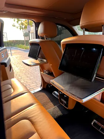 2019 ROLLS-ROYCE CULLINAN — миниатюра 13