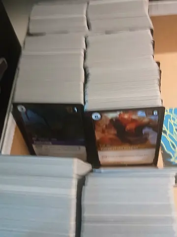 Large lot of collectible trading cards (bulk)