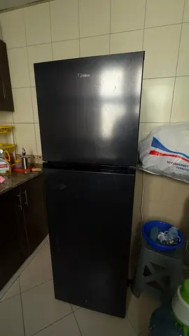 Midea Black Top Freezer Refrigerator - Good Condition