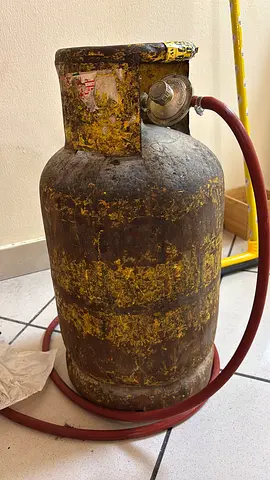 Gas filled LPG Gas Cylinder with Regulator and Hose
