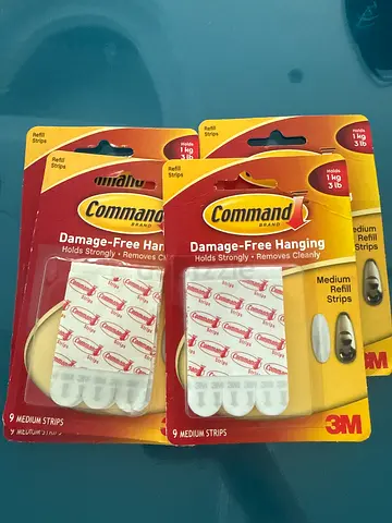 3M Command Damage-Free Medium Hanging Strips - New (2 Packs)