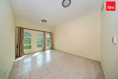 Spacious I Bright Apartment I Vastu