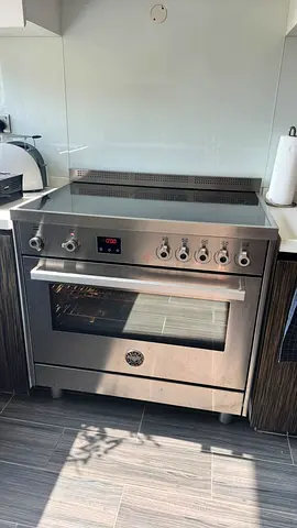 Bertezzoni Full Electric Cooking range 90cm