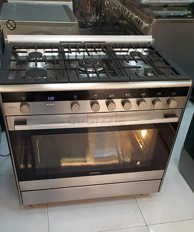 Siemens Latest Model Full Gas Cooker 90cm for Sale Same Like New Condition