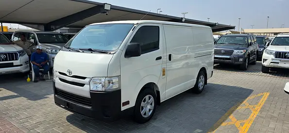 Toyota Hiace 2018 GCC Specs in Excellent Condition