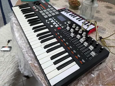 AKAI MPK 49 MIDI KEYBOARD