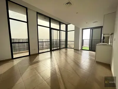 HIGH FLOOR | STUNNING VIEWS | VACANT