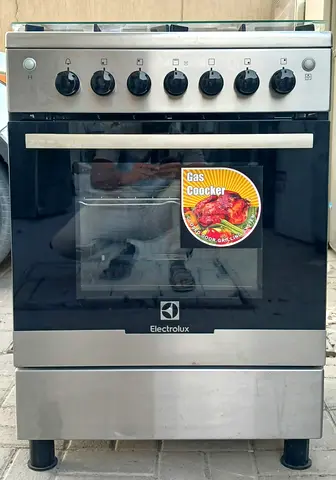 Electrolux 60x60cm 4burners gas cooker good condition perfect working