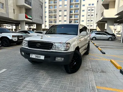 2001 Toyota Land Cruiser GXR GCC Specs