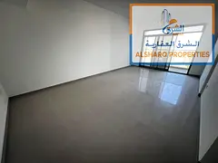 First-time occupancy, spacious layout, two master bedrooms, 3 bathrooms, built-in wall closets, free