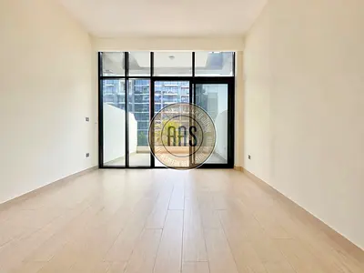 Boulevard view •• chiller free •• spacious layout •• Ready to move •• very hot offer