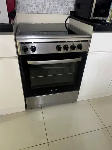 Westpoint Electric Cooker with Oven – Excellent Working Condition  Asking Price: AED 500 (Negotiable