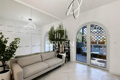 Fully Furnished | Luxury Unit | Community View