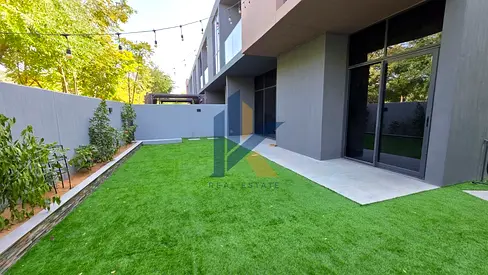 4-Bhk Corner Villa with Majlis