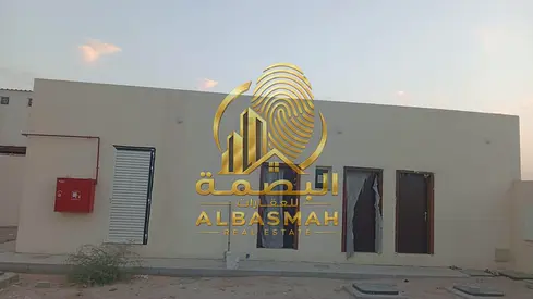 Industrial Yard for Sale in Old Al Sajaa, Sharjah 20,000 Sq. Ft. | 55 kV Electricity Capacity | Annual Income AED 200,000 An excellent investment opportunity to acquire an industrial yard in Old Al Sa