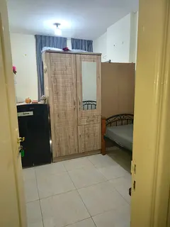 For single Lady-Clean & safe semi-partition in Family Flat (in 2 people room) shabiya 11- Abudhabi