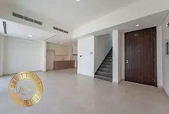 3 BEDROOM - NEAR POOL & GYM - CHILLER FREE