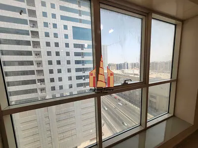 HOT OFFER 》NEAR SAHARA CENTRE 》1-BHK APRT WITH WARDROBE 》FULLY FAMILY BUILDING