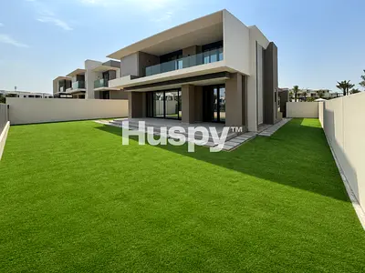 Corner Unit | Pool Facing | Vacant
