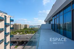 Penthouse Level | Stunning 2 Bedrooms | Furnished