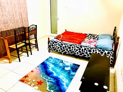 Room available for small family or couples for monthly affordable rent
