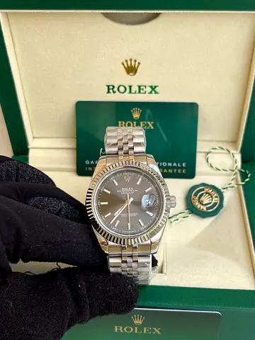 Hand watch