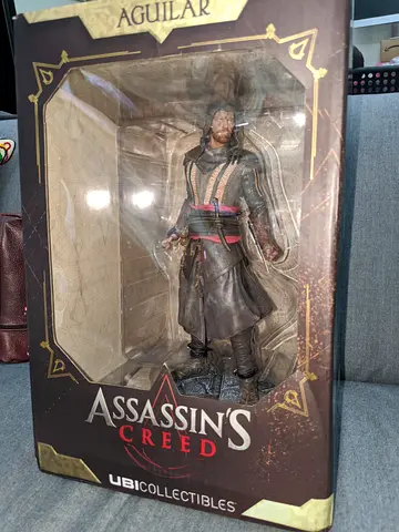 Assassin's Creed, Aguilar, statue