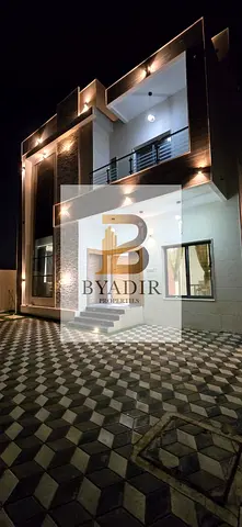 luxury 4 bedroom villa for sale in prime location at yasmeen including electricity and water