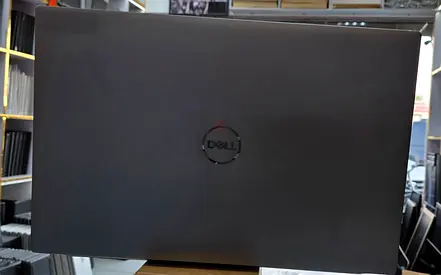 Dell Precision 5550 Laptop i9-10th generation