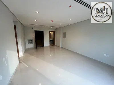 علشان انت تستحق الرافيهة والسكان الجيد وفرنالك غرفتين وصالة مع ثلاث حمام وخزائن بالحائط موقع حيوي ومميز بالقرب من مخرج الشارقة ودبي