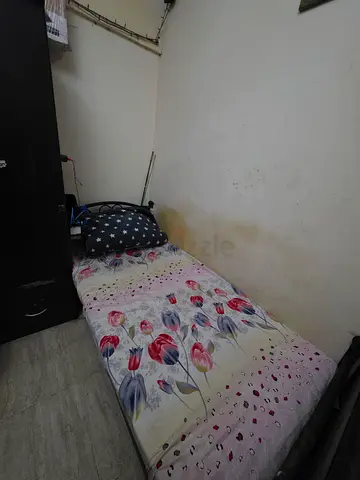 Bed space Available in Al Rashidiya ,  Dubai For Indian Malayali with Free Parking