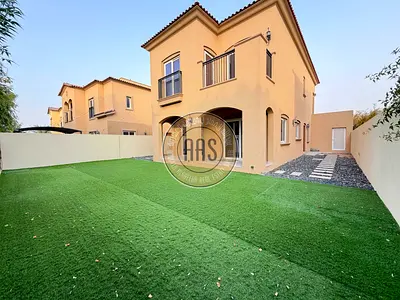 Huge Size Single-Row 3-Bedroom Villa for Rent in Amaranta 1
