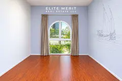 Close to Metro | Upgraded | Spacious Layout | Vacant
