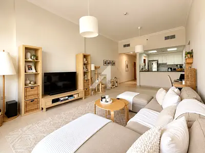Spacious Living | Vacant Soon | Multiple Cheques