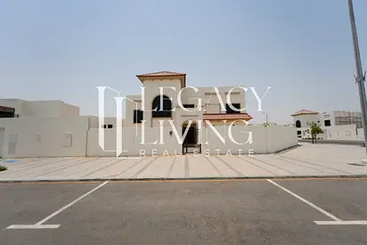 Good Deal | upto 4 payments | Corner unit