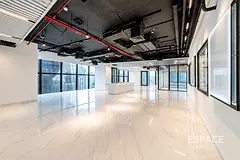 Premium Unit | Vacant Now| Prime Location