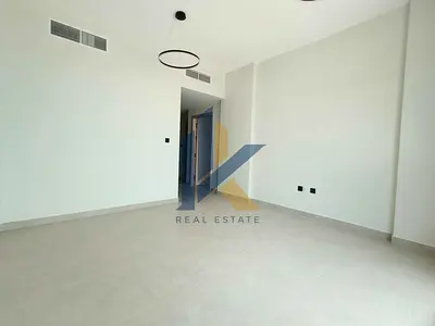 عرض مميز • شقة بغرفة نوم واحدة وحمامين • شهر مجاني • موقف سيارات مجاني