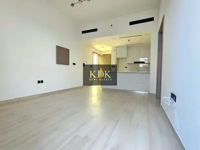 Modern and Bright | Near to Exit | Ready to Move