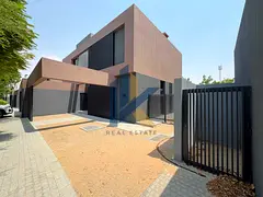 FREEHOLD 5 BEDROOM Villa WITH PRIVATE POOL