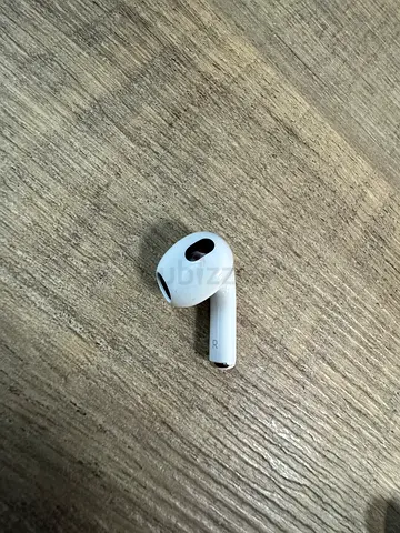 AirPods 3rd Generation Right Bud only perfectly working condition pair test with your case original