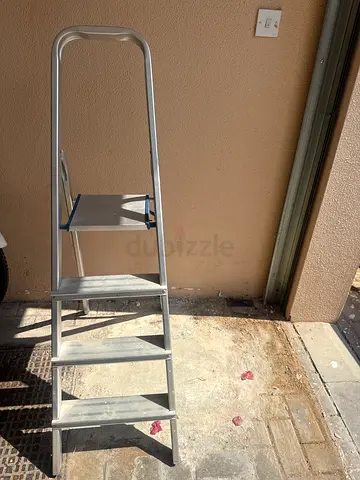 Foldable Aluminum Step Ladder - Lightweight 3-Step