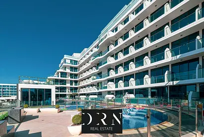 Unfurnished Studio | Pool & Gym Amenities | Vacant