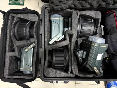 3x SmallRig RC220D + 3x Aputure Fresnel LED video lights