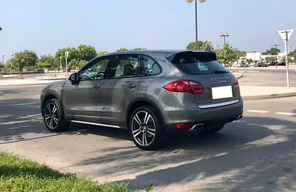 2013 Porsche Cayenne S GCC Specs