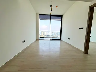 MODERN HIGH FLOOR | POOL VIEW | LARGE BALCONY