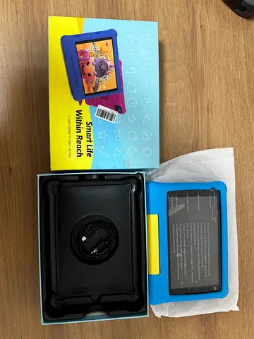 Kids Tablet with Blue Protective Case 32GB ROM - not Used (open box)