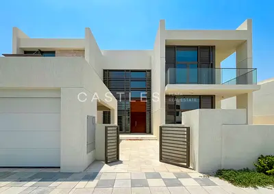 Landscaped Garden | Lagoon View | Brand New