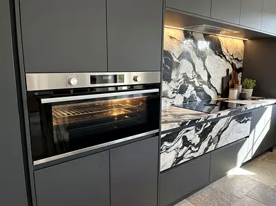 BOSCH latest model electric oven built-in 90cm series 4th by ameen