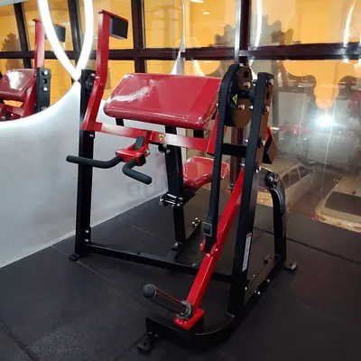 HAMMER STRENGTH
PLATE LOADED SEATED BICEPS
