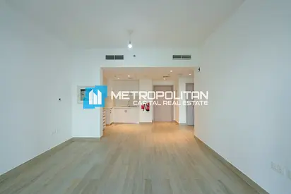 Next To Corner | 1BR w Laundry | Prime Location